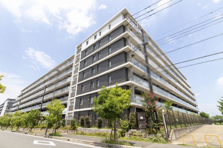 グランセンス吉川美南パークサイドコートの外観2