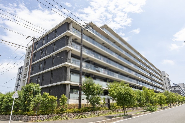 グランセンス吉川美南パークサイドコートの外観4