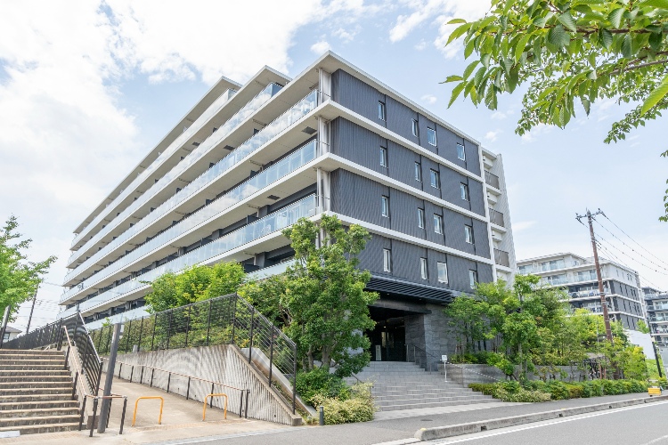 グランセンス吉川美南パークサイドコート・セントラルレジデンスのデザイン外観1