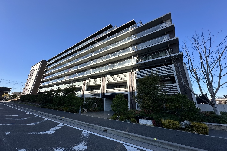 グランセンス吉川美南パークサイドコート・セントラルレジデンスのデザイン外観2